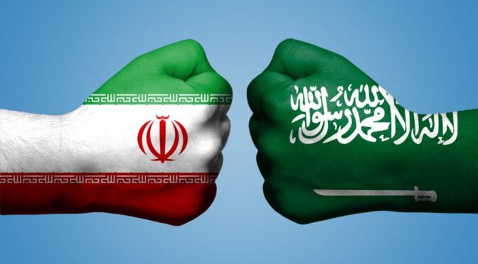 السعودية وإيران تنفيان شائعة عقد اجتماع بينهما
