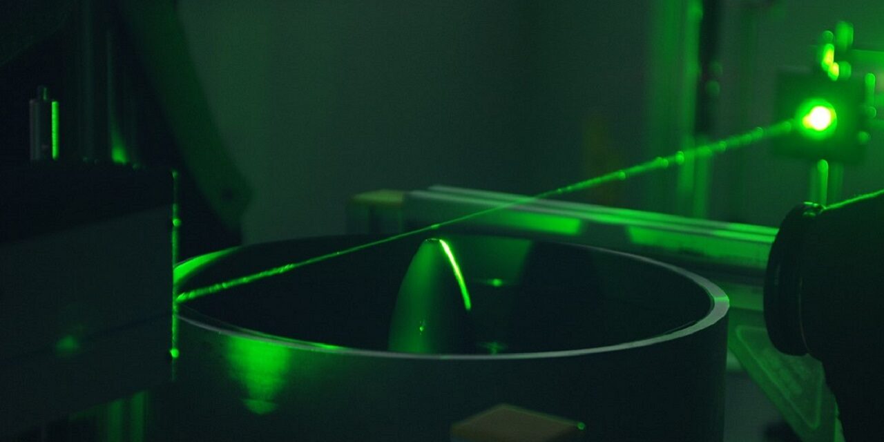 Raman scattering of a supersonic jet