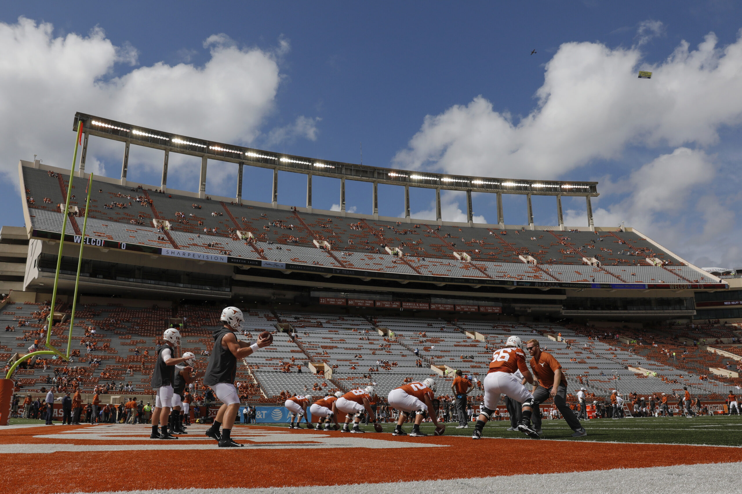 The Texas Longhorns warm up before the game against the Baylor Bears at Darrell K Royal-Texas Memorial Stadium on October 13, 2018 in Austin, Texas. (Photo by Tim Warner/Getty Images)