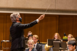 Jerry Junkin Conducting the UT Wind Ensemble