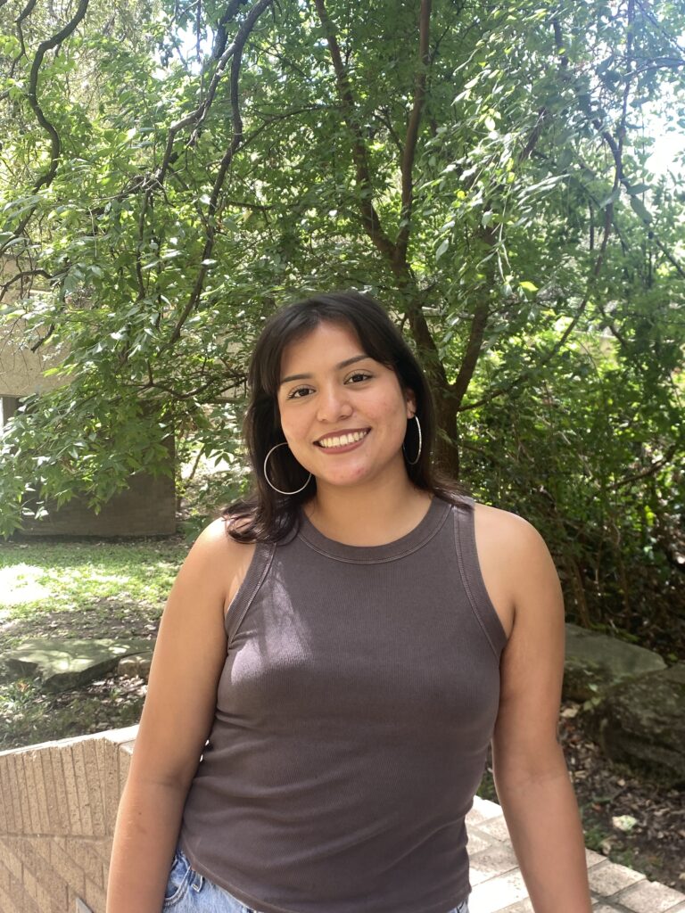 Photo portrait of Angela Amaro