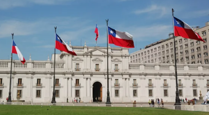 Bridging Borders: Cultural and Political Thoughts from a Texan in Santiago 