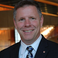 Robert Spillar headshot