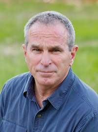 Robert Bryce headshot