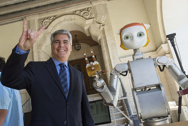 president-fenves-and-dreamer