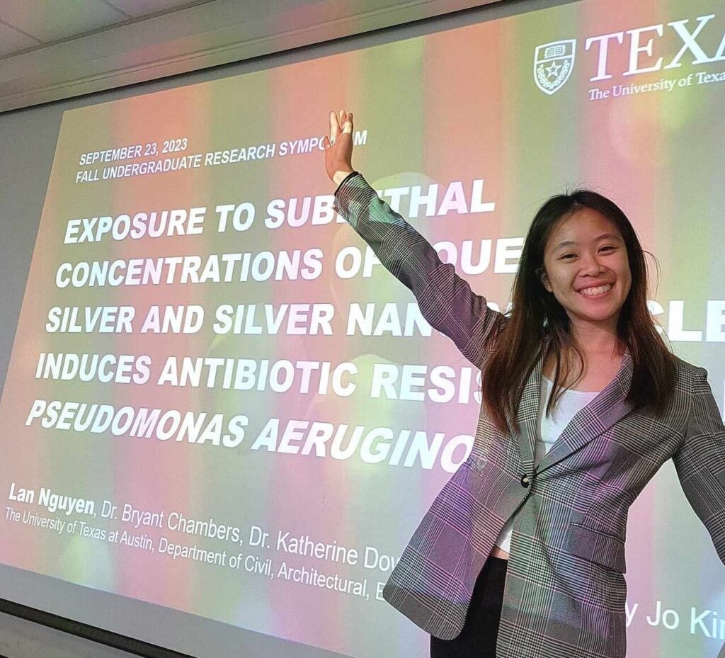 Lan Nguyen Awarded "Best Presentation in Molecular Biosciences" at UT's Fall Undergraduate Research Symposium