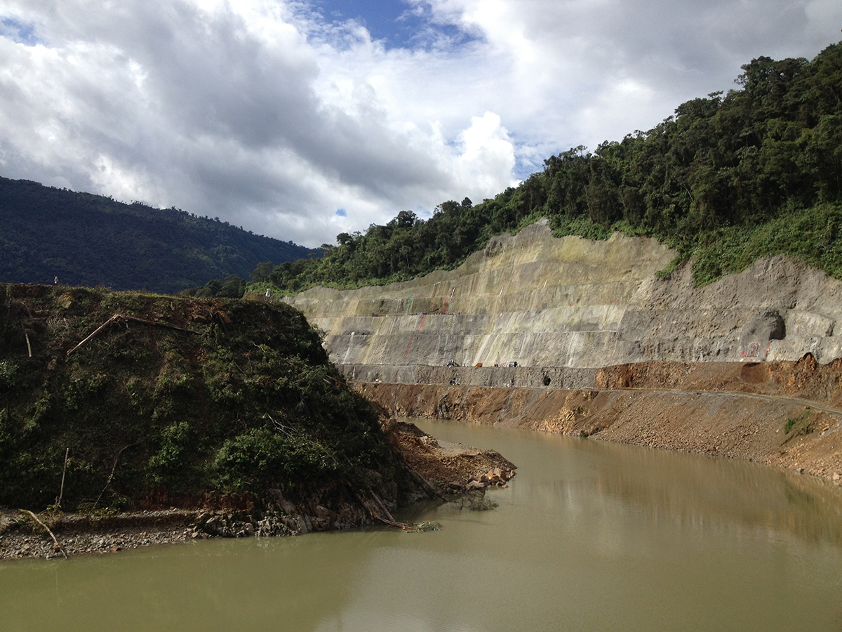 Going Local: Understanding Chinese Transnational Hydroelectric Projects in Ecuador
