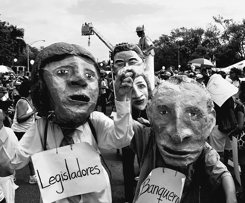 Eduardo Lalo: Words in Austin