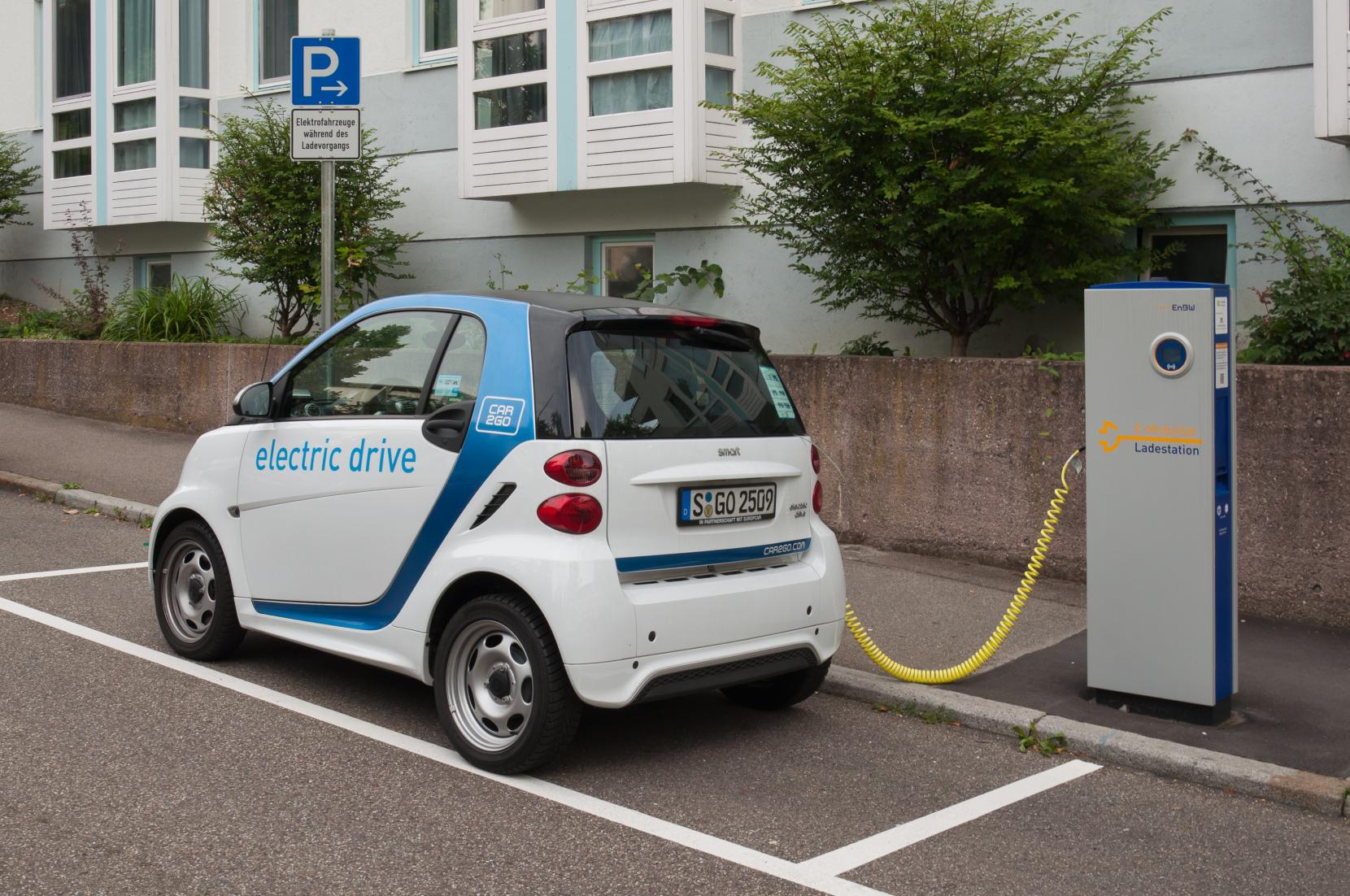 car2go_charging_station_stuttgart_2013_01