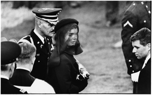 Jackie Kennedy, Arlington, Virginia, 1963. © Elliott Erwitt/MAGNUM PHOTOS.