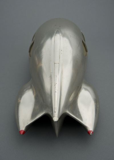 Norman Bel Geddes, Motor Car No. 9 (without tail fin), ca. 1933. Image courtesy of the Edith Lutyens and Norman Bel Geddes Foundation.