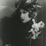Swanson as Queen Kelly.