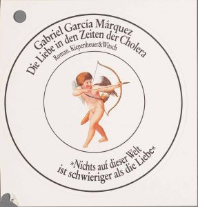 A press sticker from the Kiepenheuer & Witsch publication of “Die Liebe in den Zeiten der Cholera” (”Love in the Time of Cholera”).