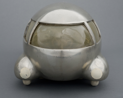 Norman Bel Geddes, Motor Car No. 9 (without tail fin), ca. 1933. Image courtesy of the Edith Lutyens and Norman Bel Geddes Foundation.