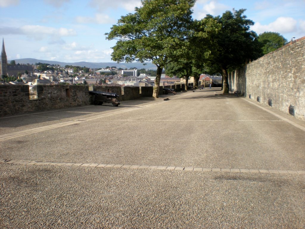 Derry city wall with cannon