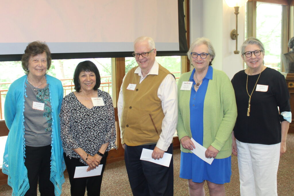 Spring Luncheon: Drawing winners!